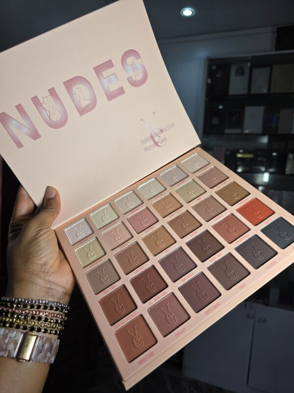 Veebeauty Memory Lane Nude Eyeshadow Palette