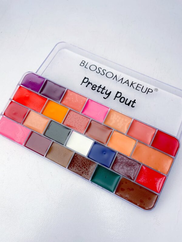 Blossom Pretty Pout Lip Palette