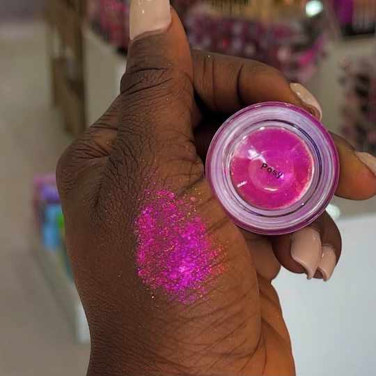 Yglam Pigments