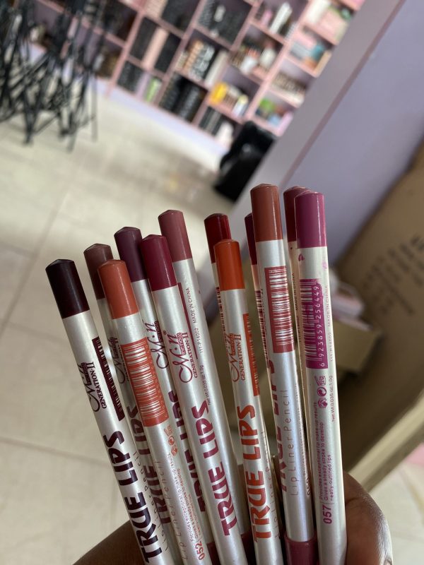 Menow True Lips by 12pcs