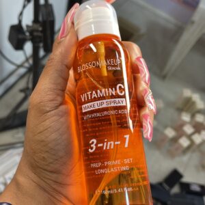 Blossom Vitamin C + Hyaluronic Acid Setting Spray