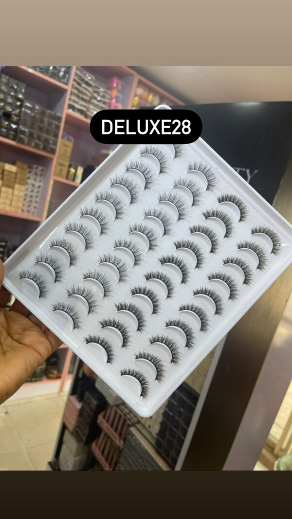 Voan 20pair Mink Lash Tray - Deluxe28