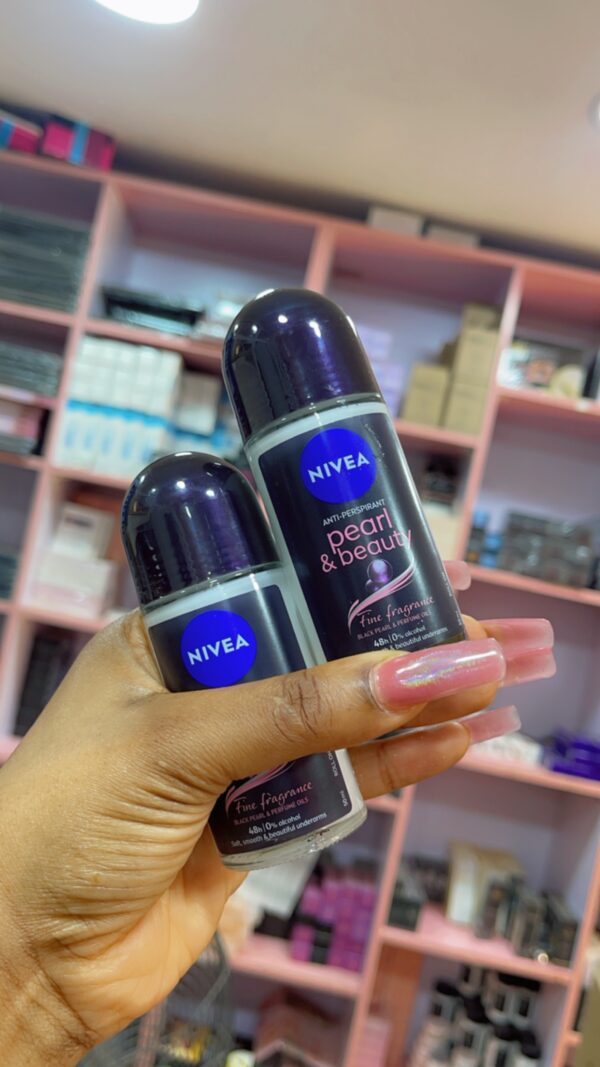 Nivea Roll on - Pearl and Beauty