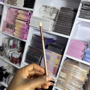 Pfiffery undereye setting brush b18