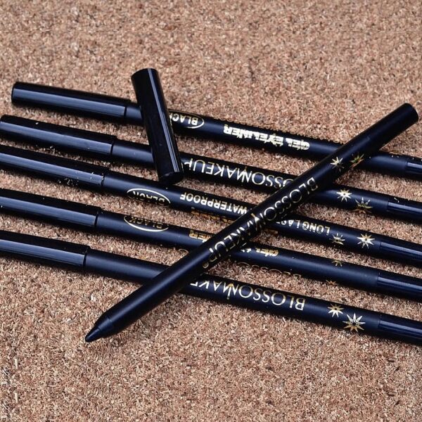 Blossom Soft Gel Eyeliner Pencil -Black