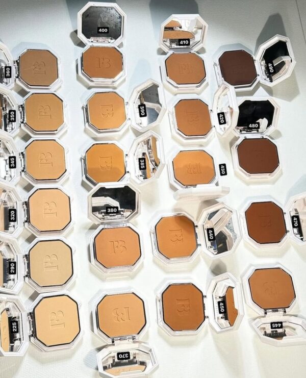 Fenty Beauty Pro Filt'r Powder Foundation