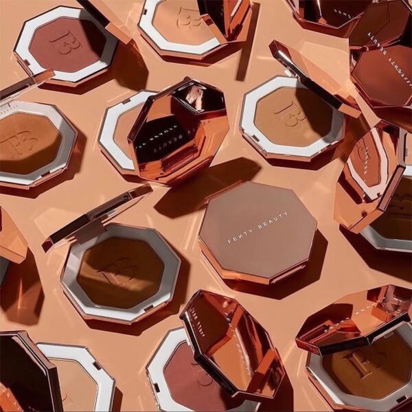 Fenty Beauty Sun Stalk'r Warmth Bronzer