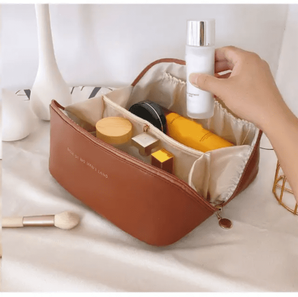 Large Capacity Cosmetics/Makeup Bag/Purse